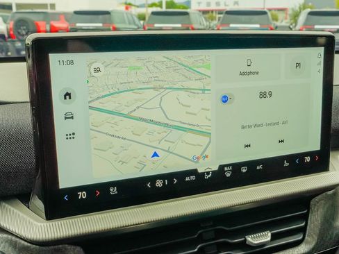 Used 2025 Ford Explorer Platinum w/ Ultimate Package image 21