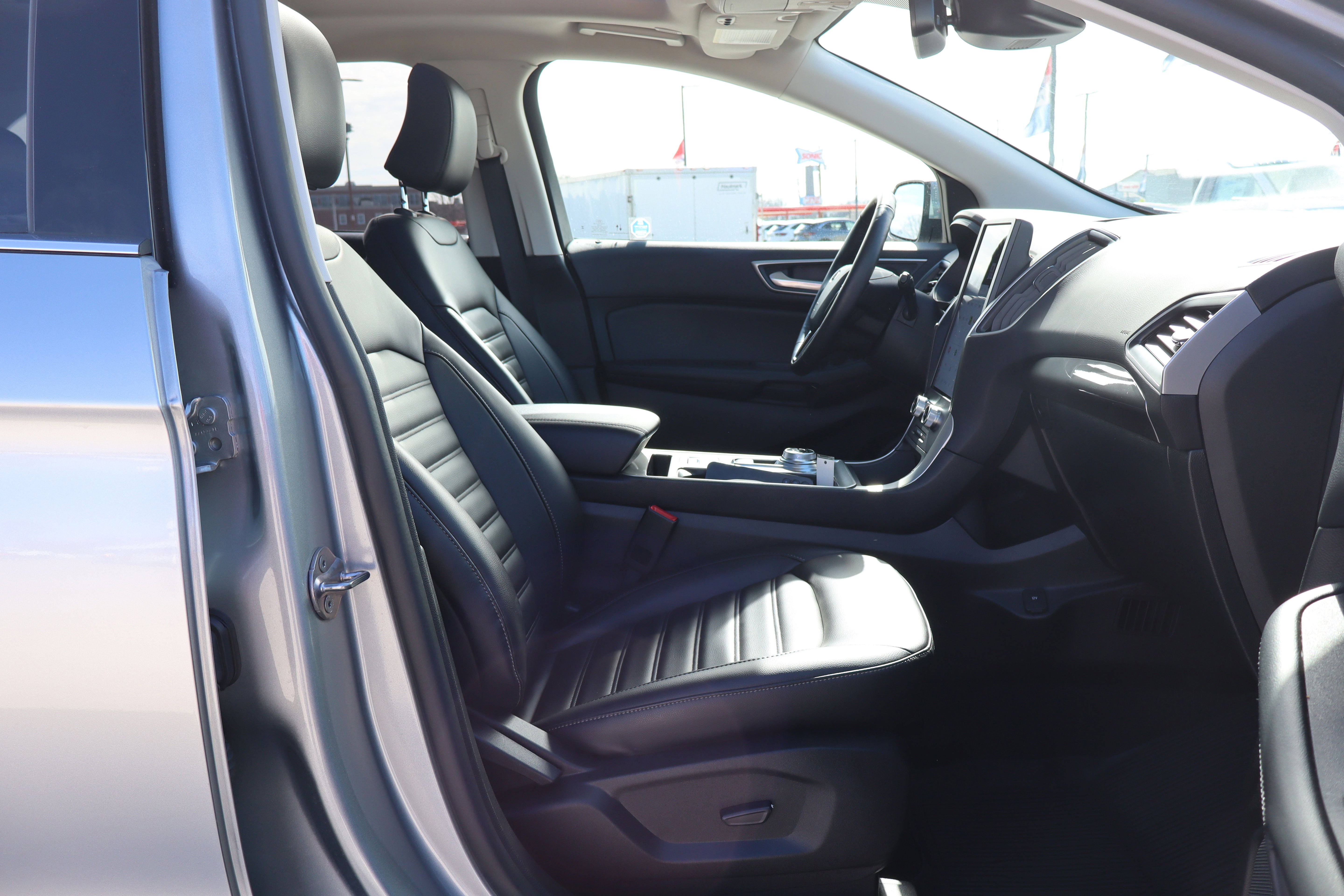 Used 2024 Ford Edge SEL w/ Convenience Package AWD/4WD image 13