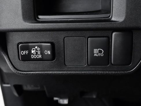 Used 2019 Toyota Tacoma SR5 image 21