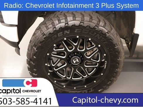 Used 2019 Chevrolet Silverado 1500 RST w/ All-Star Edition image 9