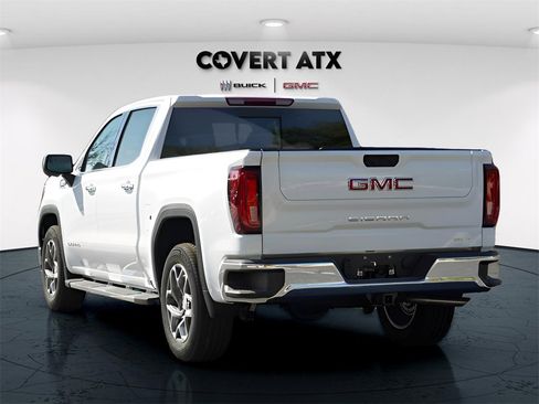New 2026 GMC Sierra 1500 SLT image 3