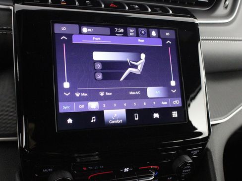 New 2025 Jeep Grand Cherokee L Laredo image 34