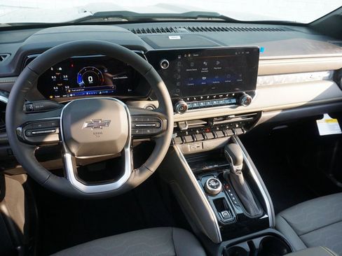 New 2025 Chevrolet Colorado ZR2 w/ Technology Package image 13