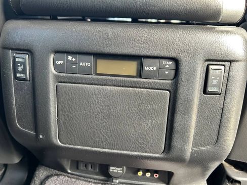 Used 2017 Nissan Armada Platinum w/ Captain Seat Package RWD image 21