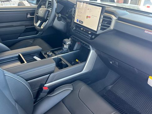 New 2026 Toyota Tundra Limited AWD/4WD image 12