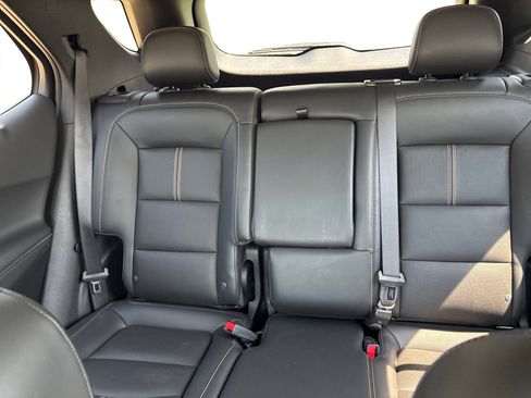 Used 2022 Chevrolet Equinox Premier image 17