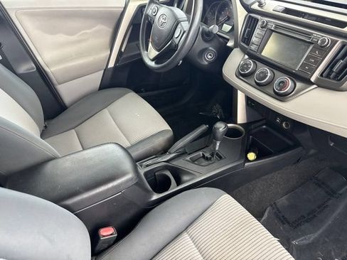 Used 2013 Toyota RAV4 LE AWD/4WD image 21