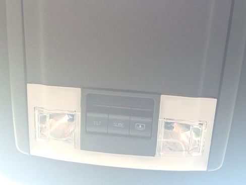 Used 2019 Ford Explorer Limited w/ Ford Safe & Smart Package image 30