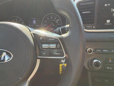 Used 2020 Kia Sportage LX image 11