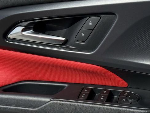 New 2026 Chevrolet Equinox EV RS FWD image 20