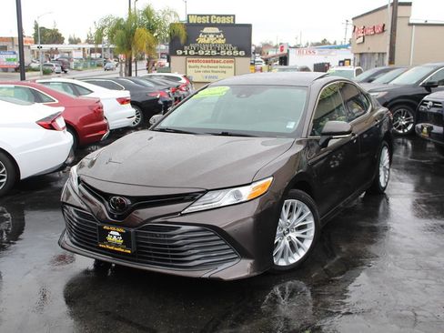 Used 2019 Toyota Camry XLE w/ Driver Assist Package image 46