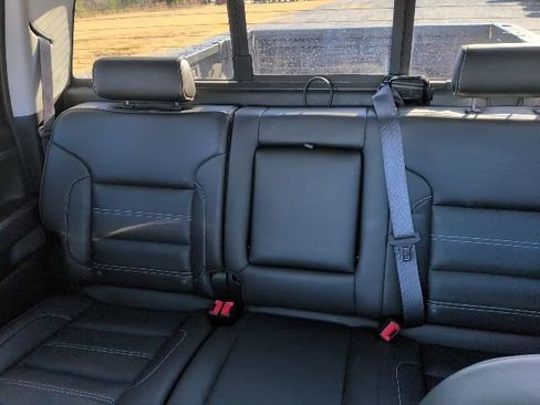 Used 2019 GMC Sierra 2500 Denali w/ Duramax Plus Package image 11