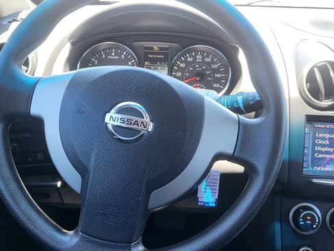 Used 2015 Nissan Rogue S FWD image 27