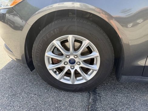 Used 2016 Ford Fusion S image 13