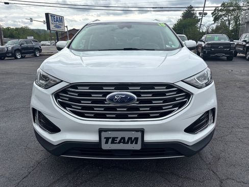 Used 2019 Ford Edge SEL w/ Equipment Group 201A AWD/4WD image 2