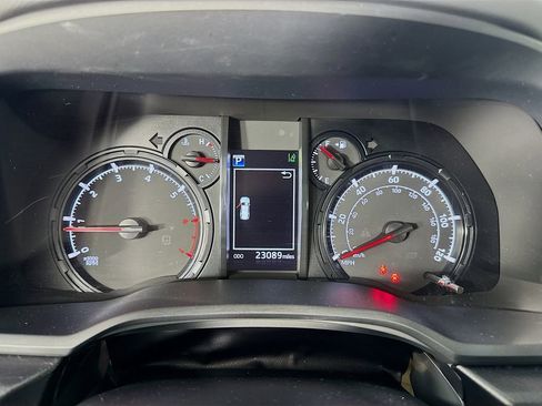 Used 2022 Toyota 4Runner SR5 image 18
