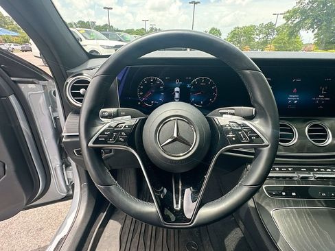 Used 2022 Mercedes-Benz E 350 Sedan w/ AMG Line Exterior image 18
