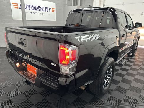 Used 2023 Toyota Tacoma TRD Sport w/ Technology Package image 9
