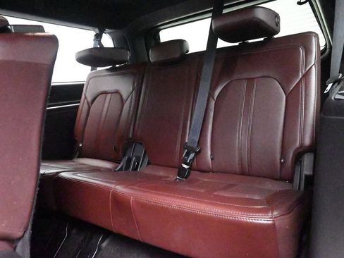 Used 2022 Ford Expedition Max Limited AWD/4WD image 16