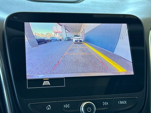 Used 2024 Chevrolet Malibu LT image 17