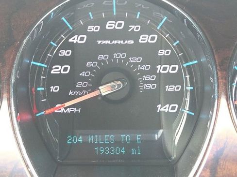 Used 2012 Ford Taurus Limited image 44