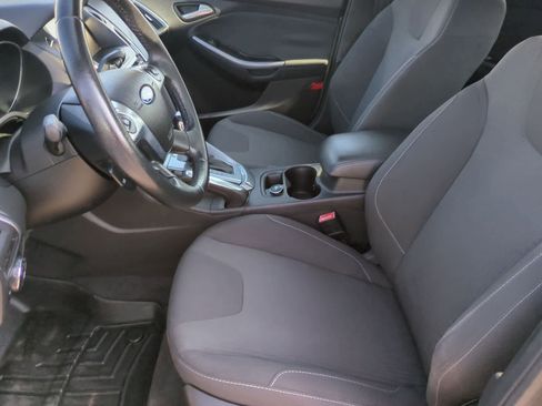 Used 2012 Ford Focus Titanium w/ Cargo Management Pkg image 16