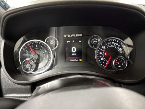 Used 2024 RAM 2500 Tradesman w/ Chrome Appearance Group image 12