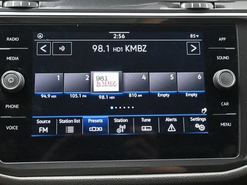 Used 2023 Volkswagen Tiguan SE FWD image 20