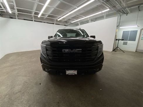 Used 2023 GMC Sierra 1500 Elevation image 9