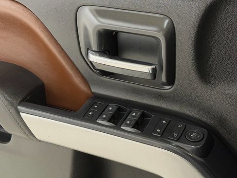 Used 2017 Chevrolet Silverado 1500 LT w/ Texas Edition image 71