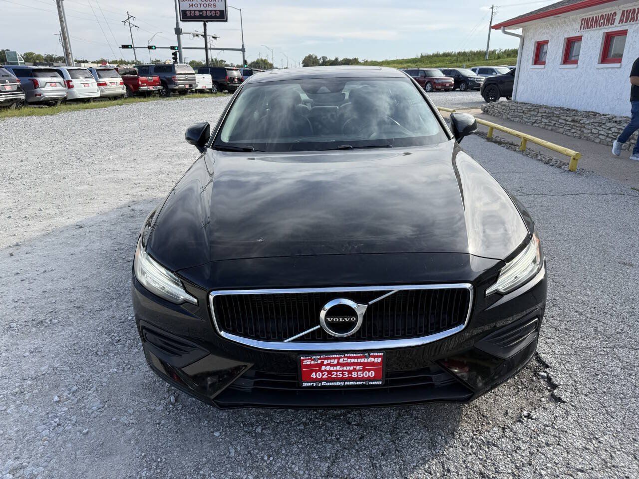 Used 2019 Volvo S60 T5 Momentum w/ Premium Package FWD image 8