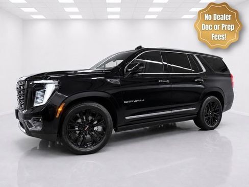 Used 2025 GMC Yukon Denali Ultimate AWD/4WD image 3