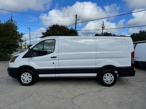 Used 2017 Ford Transit 150 130 Low Roof RWD image 15