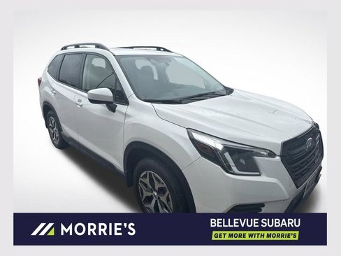 Used 2023 Subaru Forester Premium AWD/4WD image 1