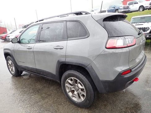 Used 2022 Jeep Cherokee Trailhawk w/ Premium Leather Package AWD/4WD image 3