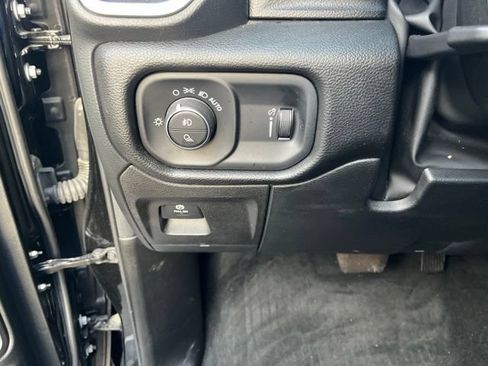 Used 2023 RAM 1500 Big Horn AWD/4WD image 32