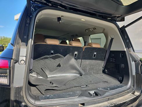 Certified 2025 INFINITI QX80 Sensory AWD/4WD image 13