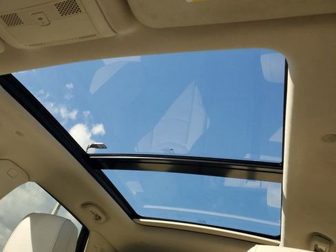 Used 2021 Cadillac XT5 Premium Luxury w/ LPO, Floor Liner Package image 28