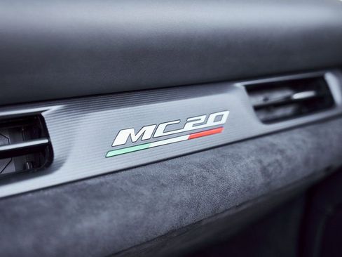 Used 2024 Maserati MC20 Cielo RWD image 72
