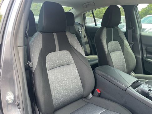 Used 2026 Nissan Sentra SV w/ Floor Mat Package FWD image 41