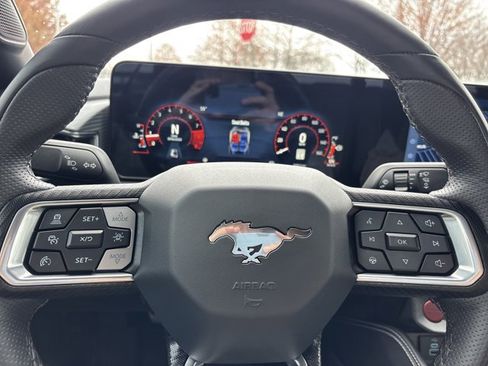 Used 2024 Ford Mustang GT Premium image 25