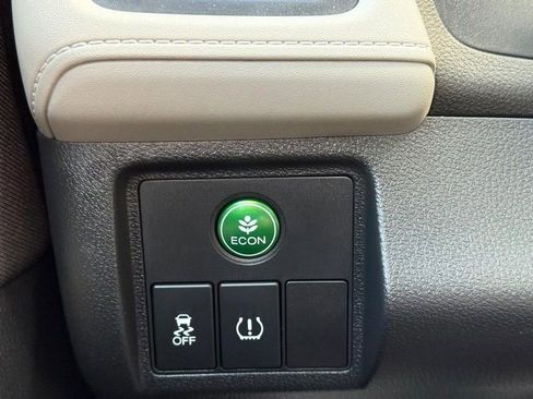 Used 2021 Honda HR-V LX image 27