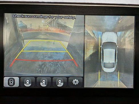 Used 2019 Genesis G70 2.0T Advanced w/ Sport Package image 11