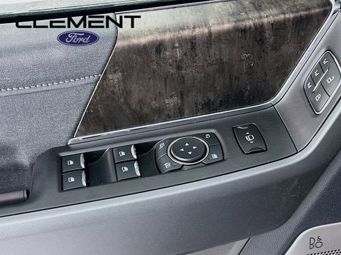 New 2026 Ford F350 Lariat w/ Black Appearance Package image 25