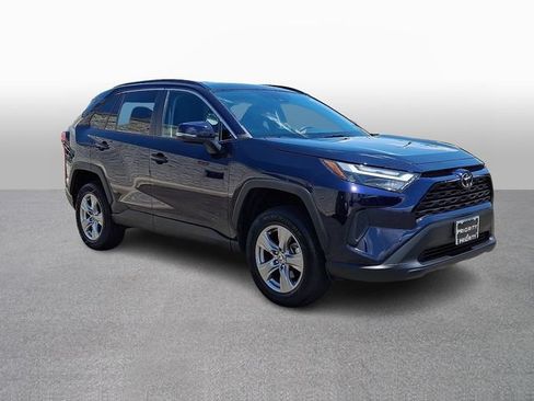 Used 2024 Toyota RAV4 XLE AWD/4WD image 3