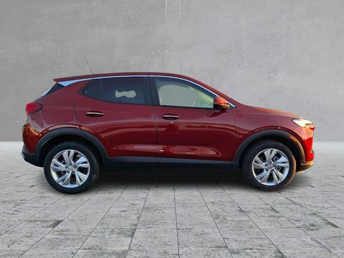 Certified 2024 Buick Encore GX Preferred FWD image 4