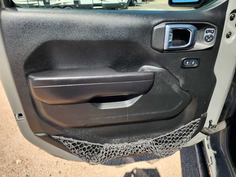 Used 2021 Jeep Gladiator Sport AWD/4WD image 20