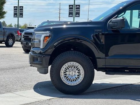 Used 2025 Ford F150 Lariat AWD/4WD image 4