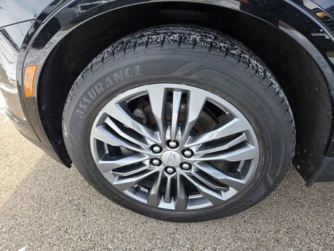 Used 2018 Cadillac XT5 Premium Luxury image 51