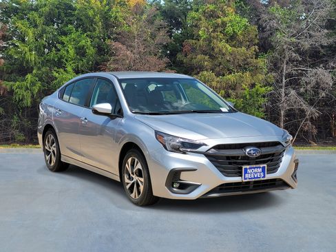 Used 2025 Subaru Legacy Premium image 14